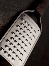 MICROPLANE Master Series: COARSE GRATER