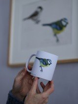 Pavāru mājas matēta keramikas krūze - Zilzīle