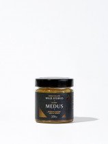 Pavāru mājas dārza medus