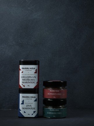 Pavāru Māja Spice Selection