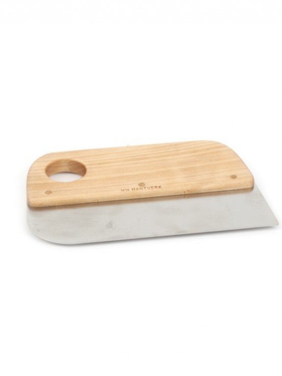 Dough scraper 